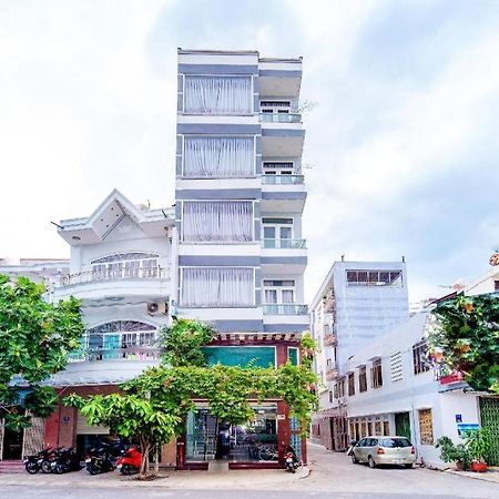 Hotel Oyo 587 Trang Long à Nha Trang Extérieur photo