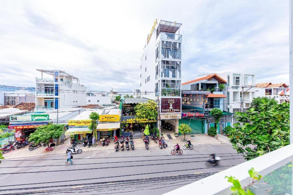 Hotel Oyo 587 Trang Long à Nha Trang Extérieur photo