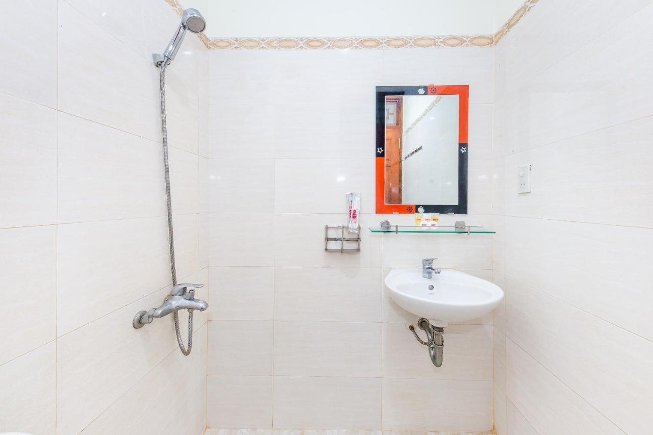Hotel Oyo 587 Trang Long à Nha Trang Extérieur photo